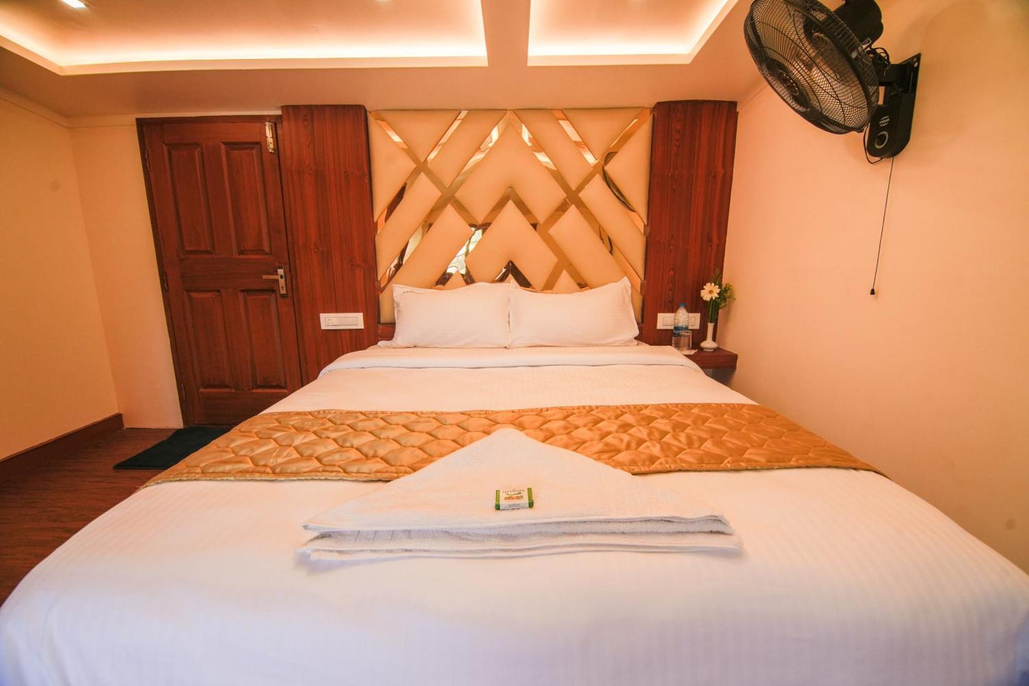 Kera Houseboats Alleppey Alappuzha Exterior photo